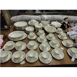 Homer Laughlin China Service