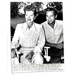 1953 Wire Photo of Lucy & Desi -- 6.75'' x 8.75'' Glossy -- Caption Describes Interview of Lucy Deny