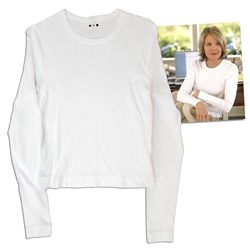 Kathy Ireland Signed Photo -- 8'' x 10'' Glossy of the Bikini Clad Supermodel -- Near Fine -- With W