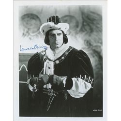 Gorgeous 8'' x 10'' Signed Photo of Screen Siren Merle Oberon