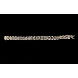 BRACELET:  [1] 14k WG bracelet set with 92 rd diamonds, TWA 2.76 cts., J, SI2-I1; 8 3/4 s; 46.5 gram