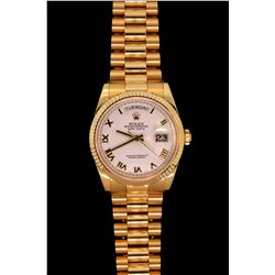 WATCH:  [1] 18ky Rolex Oyster Perpetual Day Date President watch with a white dial and Roman numeral