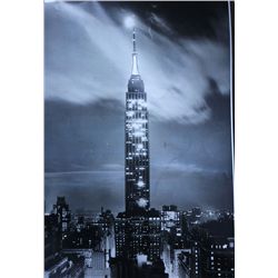 NEW YORK REMARKABLE LANDMARK BLACK AND WHITE