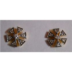 2.859g Earring in 14kt 2.811g Gold,0.24 Ctw Diamond