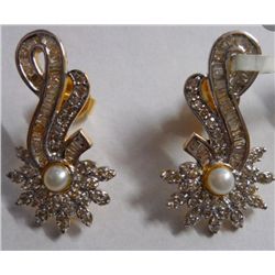 6.641g Earring in 14kt 6.295g Gold,1.33 Ctw Diamond,0.40 Ctw Pearl