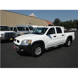 2006,Mitsubishi Raider