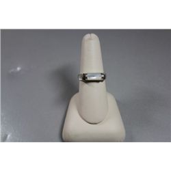 Sterling Ring w/ Mother of Pearl, Size 8 3/4"