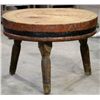 Image 1 : Primitive Solid Table
