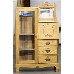 Antique Oak Secretary Chine Cabinet