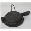 Image 2 : Wapak Cast Iron Waffle Iron Sampler or Toy