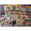 Image 2 : 100 different 1972 Topps Football cards