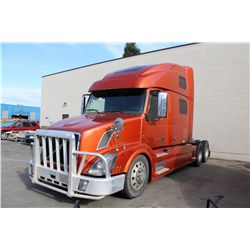 2009 ORANGE D13 VOLVO 12 SPEED AUTOMATIC TRANSMISSION, 976,155KM DIESEL - AC POWER TILT STEERING,