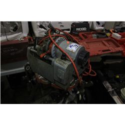 RIDGID PIPE THREADER WITH STAND AND TOOLS