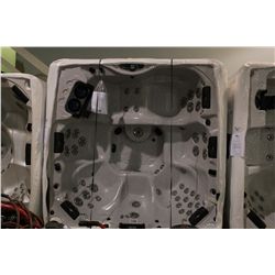 CAL SPA 8' DIAMOND SERIES HOT TUB MODEL L-S13-D860L-13S-000045