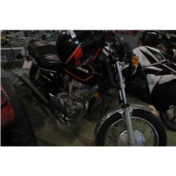 1980 BLACK HONDA CM400E MOTORCYCLE 17,428KM GAS MANUAL VIN:NC014005510 - DEAD BATTERY- AIRCARE