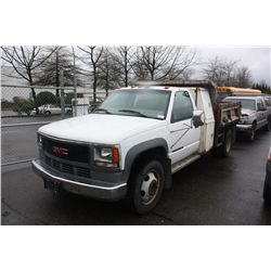1999 WHITE GMC 3500 HD DUMP 159,912KM DIESEL