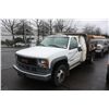 Image 1 : 1999 WHITE GMC 3500 HD DUMP 159,912KM DIESEL