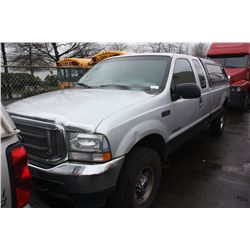 2002 SILVER FORD F250 XL SUPERDUTY PICK UP