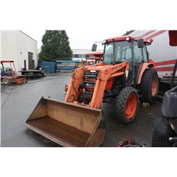 KUBOTA M6800 TRACTOR WITH KUBOTA M720 LOADER