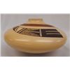 Image 2 : Hopi Polychrome Pottery Jar - Fawn Navasie