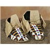 Image 2 : Sioux Beaded Moccasins