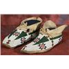 Image 2 : Cheyenne Beaded Moccasins