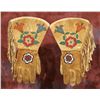 Image 1 : Crow Beaded Gauntlets