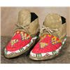 Image 1 : Sioux Quilled and Beaded Moccasins