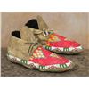 Image 3 : Sioux Quilled and Beaded Moccasins
