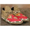 Image 5 : Sioux Quilled and Beaded Moccasins