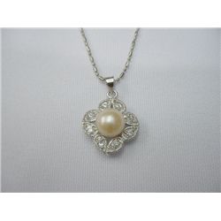 PEACH PEARL WITH 8 CZ PENDANT SILVER NECKLACE; METAL: S