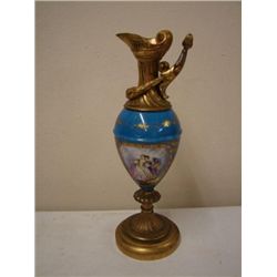Sevres style 19th C gilded Urn (ET1817)