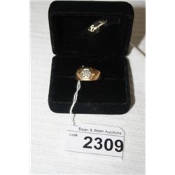 10 K Yellow Gold Men's Ring w/7 Small Diamonds