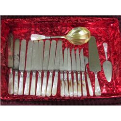 19 Pieces Flatware