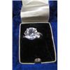 Image 1 : 14K White Gold Ring 3 Diamonds