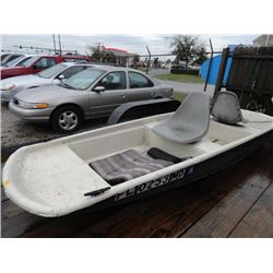 Bass Fiberglass 10' Fishing Boat