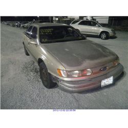 1992 - FORD TAURUS