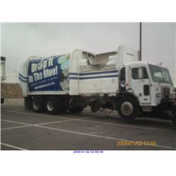 2000-PETERBILT 320