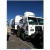Image 1 : 2002 - PETERBILT 320
