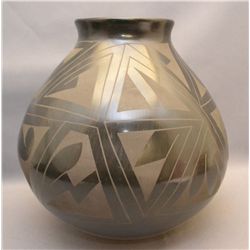 MATA ORTIZ POTTERY OLLA