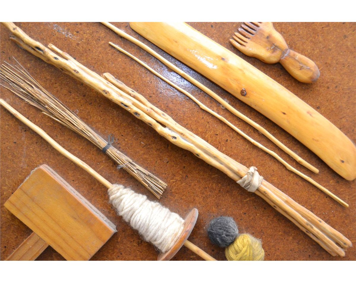 NAVAJO WEAVERS TOOLS