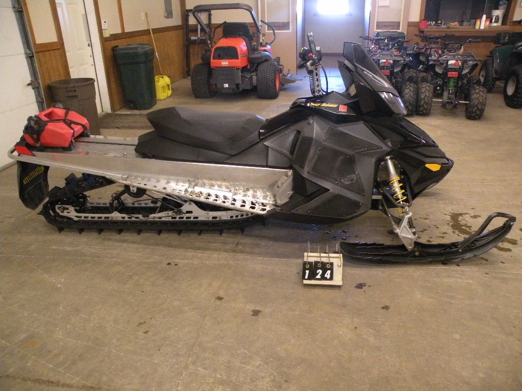 2008 Ski Doo 800 Summit SN2BPSCT8A08V002063 2008 Ski Doo 800 Summit SN2BPSCT8A08V002063