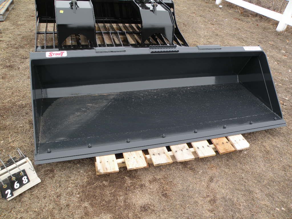 84" bucket w/bolton cutting edge, New