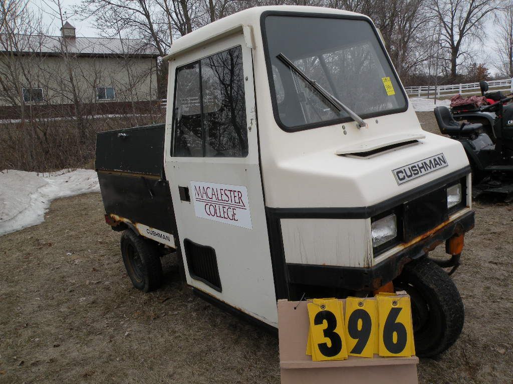 Cushman 3 wheel utility vehicle