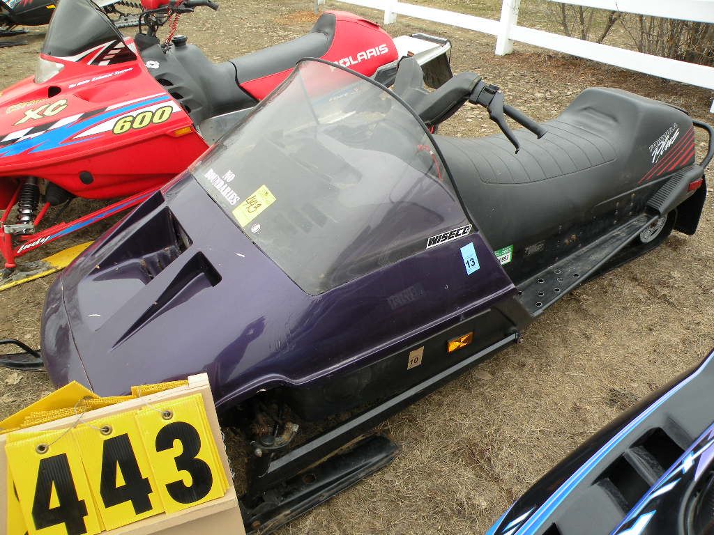 1990 Ski Doo Mach 1 583,has been sitting for 2 1/2 yrs SN374601912