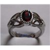 Image 1 : 5.390g Ring Of Garnet in Silver