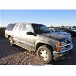 1999 - CHEVROLET SUBURBAN