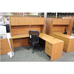 HARVEST CHERRY 72" CORNER WORK STATION C/W HUTCH