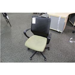KEILHAUER TOM BEIGE TASK CHAIR