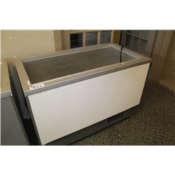 GENERAL REFRIGERATION OPEN CHEST FREEZER